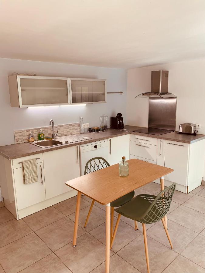 Appartement Independant Avec Jardin Et Acces Piscine Nîmes Esterno foto